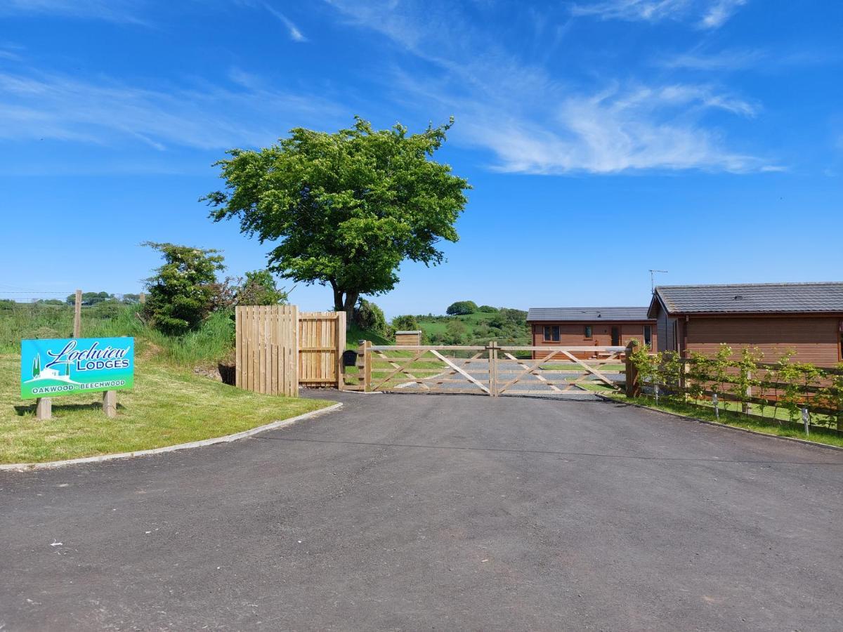 Luxury Family Beechwood Lodge With Hot Tub Lochwinnoch Εξωτερικό φωτογραφία