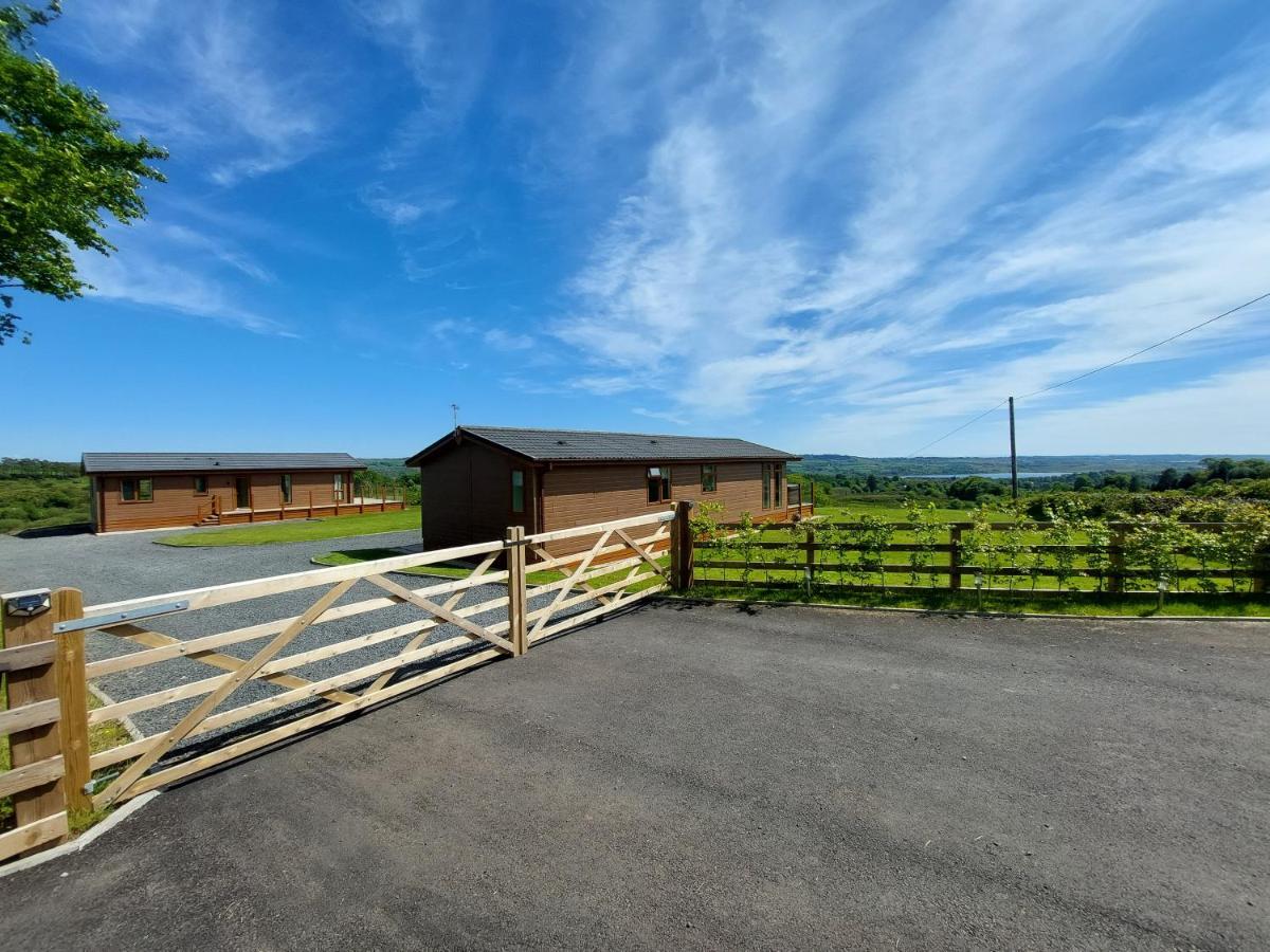 Luxury Family Beechwood Lodge With Hot Tub Lochwinnoch Εξωτερικό φωτογραφία